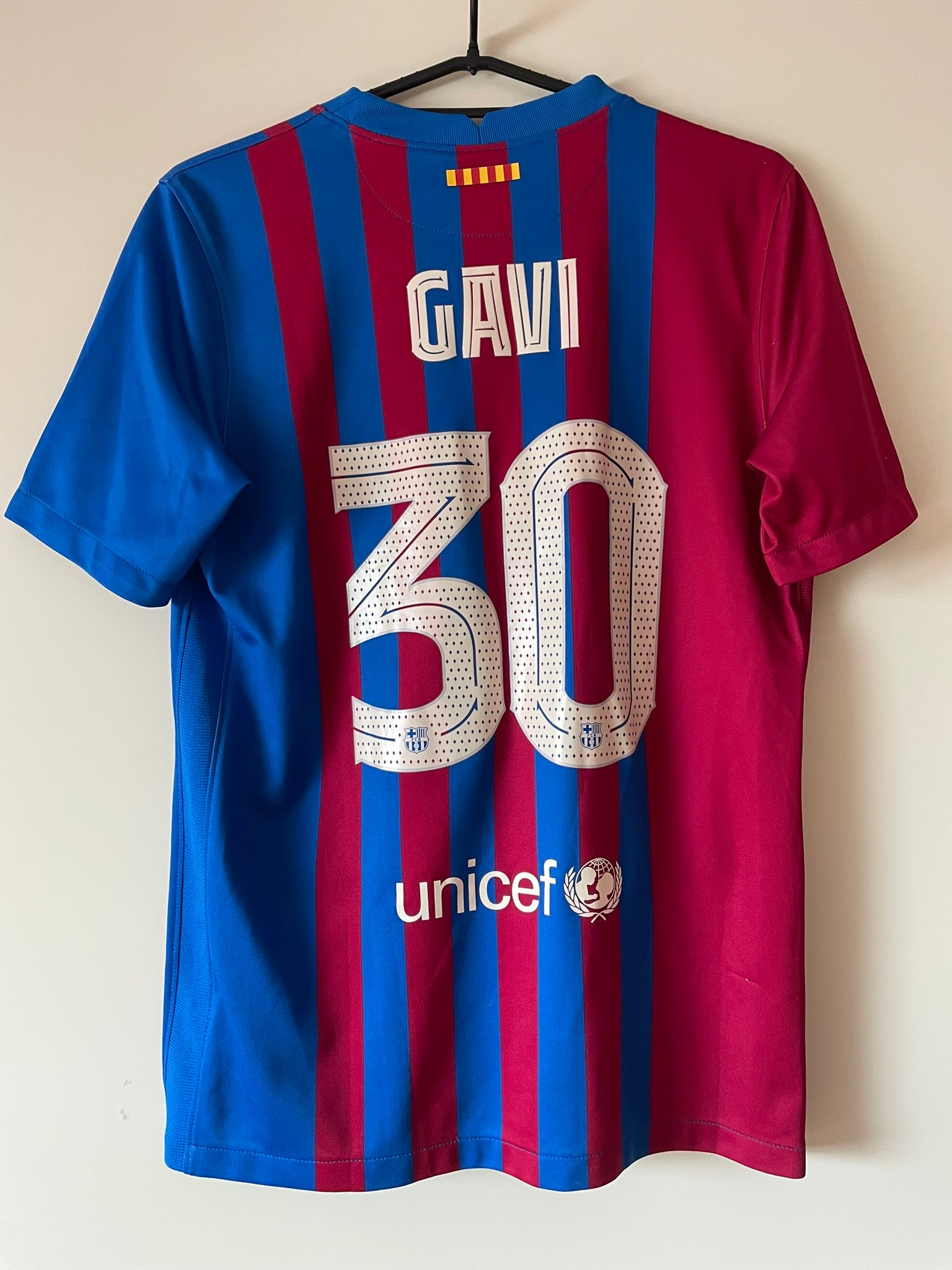 Gavi #30 FC Barcelona Nike 21/22 Home (XS)